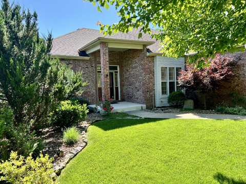 1207 Ledgestone Circle, Branson West, MO 65737