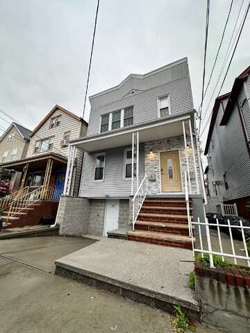 29 WEST 26TH ST, Bayonne, NJ 07002