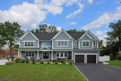 12 Grove St, Clark, NJ 07066