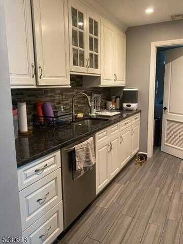29 Fairview Pl, Bloomfield, NJ 07003