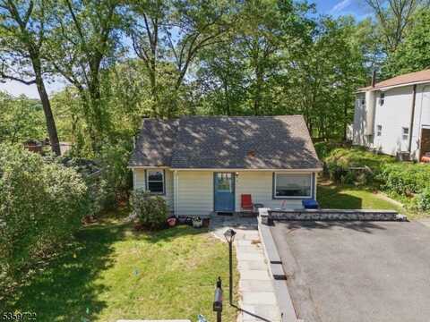 4 Erie Ave, Rockaway, NJ 07866
