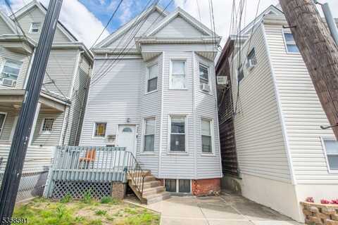 264 N 8Th St, Prospect Park, NJ 07508