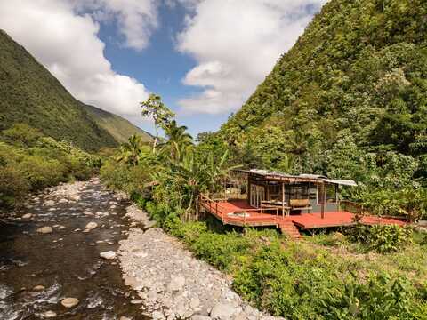 1 WAIPIO VALLEY RD, HONOKAA, HI 96727