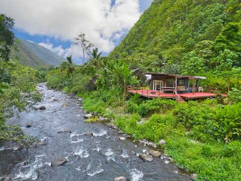 1 WAIPIO VALLEY RD, Honokaa, HI 96727