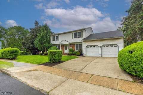 712 Kaminski Dr, Rahway, NJ 07065