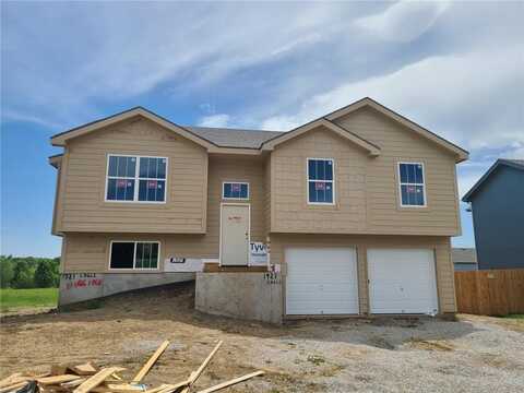 1921 Eagle Drive, Harrisonville, MO 64701