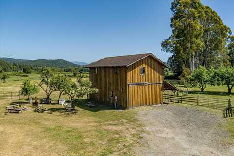305 Hatchery Road, Blue Lake, CA 95525