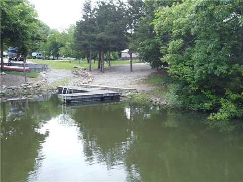 57 Camp Fire Drive, Linn Valley, KS 66040