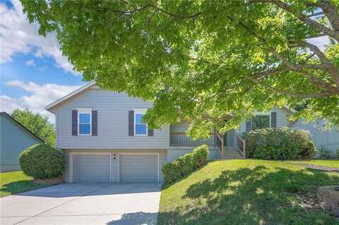 412 Station Drive, Lees Summit, MO 64086