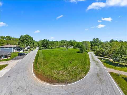 1718 Bren Mar Road, Lees Summit, MO 64086