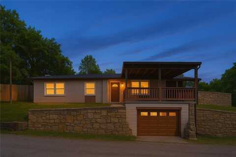 3705 N Walrond Avenue, Kansas City, MO 64117