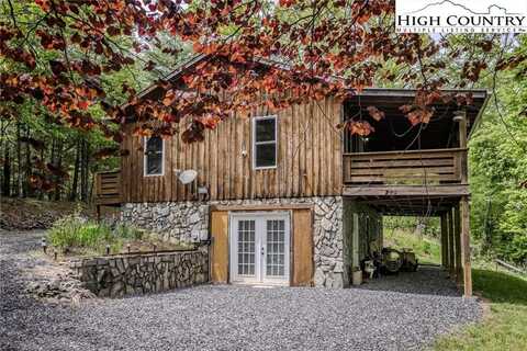 284 Howell Road, Lansing, NC 28643