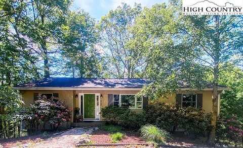 212 White Pines Road, Blowing Rock, NC 28605