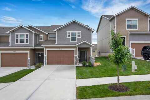 7353 Grand Slam Unit #33A Street, Parkville, MO 64152