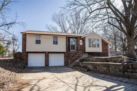 925 NW Canterbury Court, Blue Springs, MO 64015