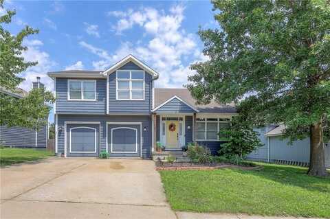 137 N Highland Drive, Raymore, MO 64083