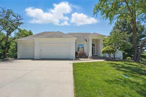 165 NE Hidden Ridge Lane, Lees Summit, MO 64064