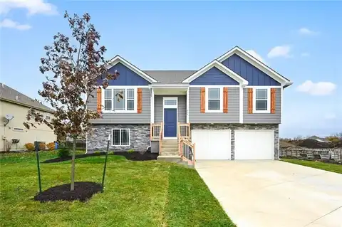 11207 207TH Street, Peculiar, MO 64078