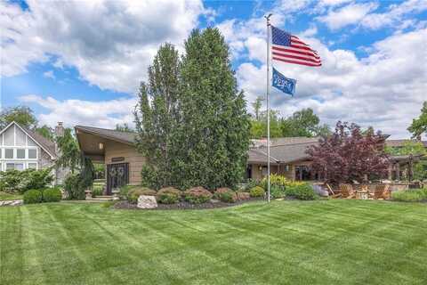 101 Algonquin Drive, Lake Winnebago, MO 64034