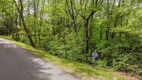 27 Receptive Drive, Glenville, NC 28736