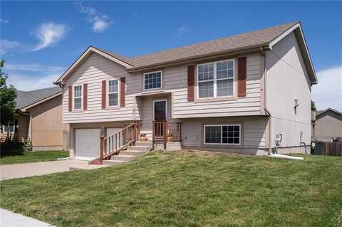 706 E 15th Street E, Eudora, KS 66025
