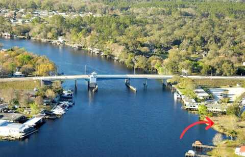 1570 RIVEREDGE COURT, ASTOR, FL 32102