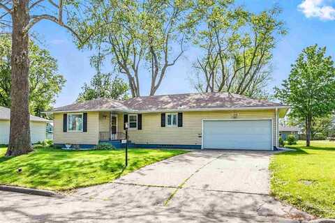 1215 N 3rd Ave, Washington, IA 52353