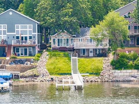 16220 255th Avenue, Spirit Lake, IA 51360