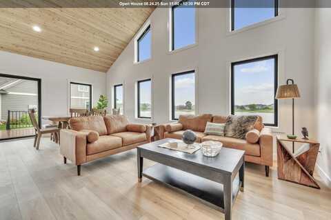 605 202nd St, Milford, IA 51351