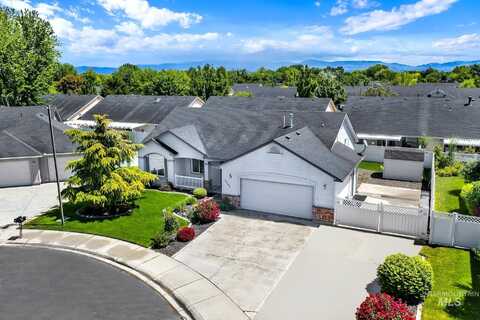 2680 N Phoenix, Meridian, ID 83646