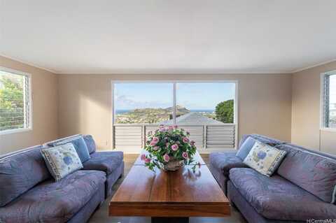3726 Manini Way, Honolulu, HI 96816