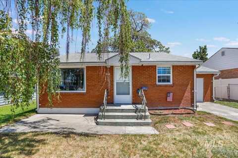 904 N 9th Ave, Buhl, ID 83316