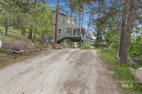 122 Warm Springs Rd, Garden Valley, ID 83622