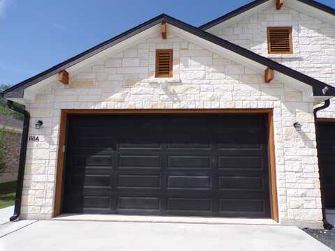 1111 A Cedar Dr, Marble Falls, TX 78654