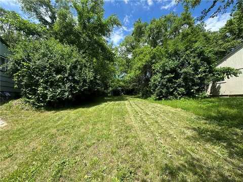 8412 Park Avenue, Kansas City, MO 64132