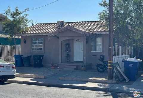 618 E 5th St, Calexico, CA 92231