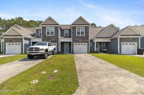 210 N Stingray Lane, Sneads Ferry, NC 28460
