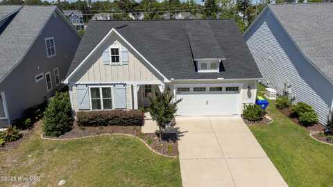 90 N Lamplighters Walk, Hampstead, NC 28443