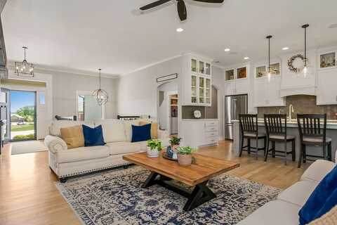 9305 SW Sushi Circle, Lees Summit, MO 64064