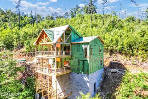 928 Ski Mountain Rd, Gatlinburg, TN 37738