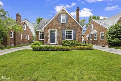 1873 Manchester, Grosse Pointe Woods, MI 48236