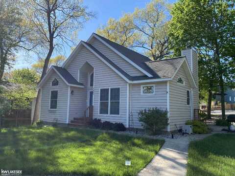 5820 Port Austin, Caseville, MI 48725