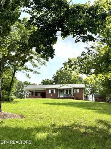408 Fairview Rd, Tellico Plains, TN 37385