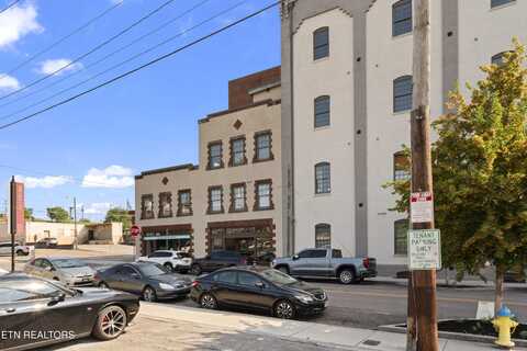 222 N Central St, Knoxville, TN 37917