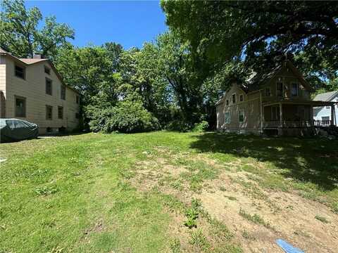 2018 Agnes Avenue, Kansas City, MO 64127