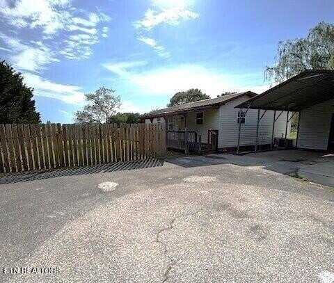 1295 Poplar Creek Rd, Oliver Springs, TN 37840