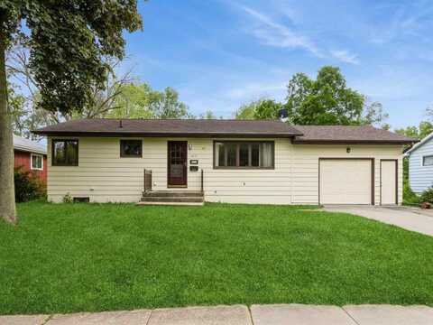 2601 Friendship St, IowaCity, IA 52245