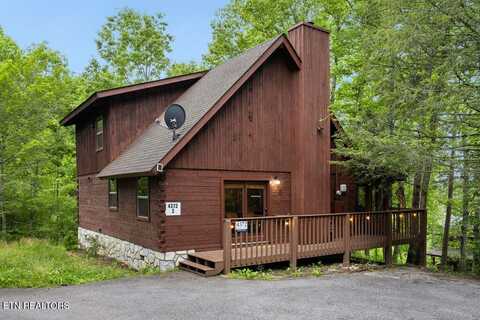 4372 Boogertown Rd, Sevierville, TN 37876