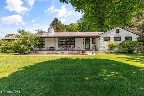 5220 NE Lavesta Rd, Knoxville, TN 37918