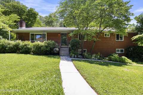 8306 Corteland Drive, Knoxville, TN 37909